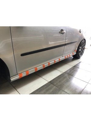 VOLKSWAGEN GOLF 5 YAN MARŞPİYEL PLASTİK ( 2003-2009 )